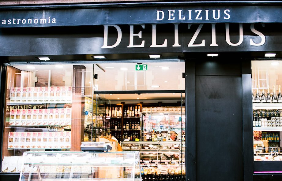 delizius-rue-des-moines delizius-rue-des-moines